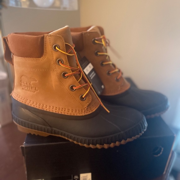 SOREL MENS 9 (UK 8/EUR 42) CHEYANNE II Winter Boots main image 4